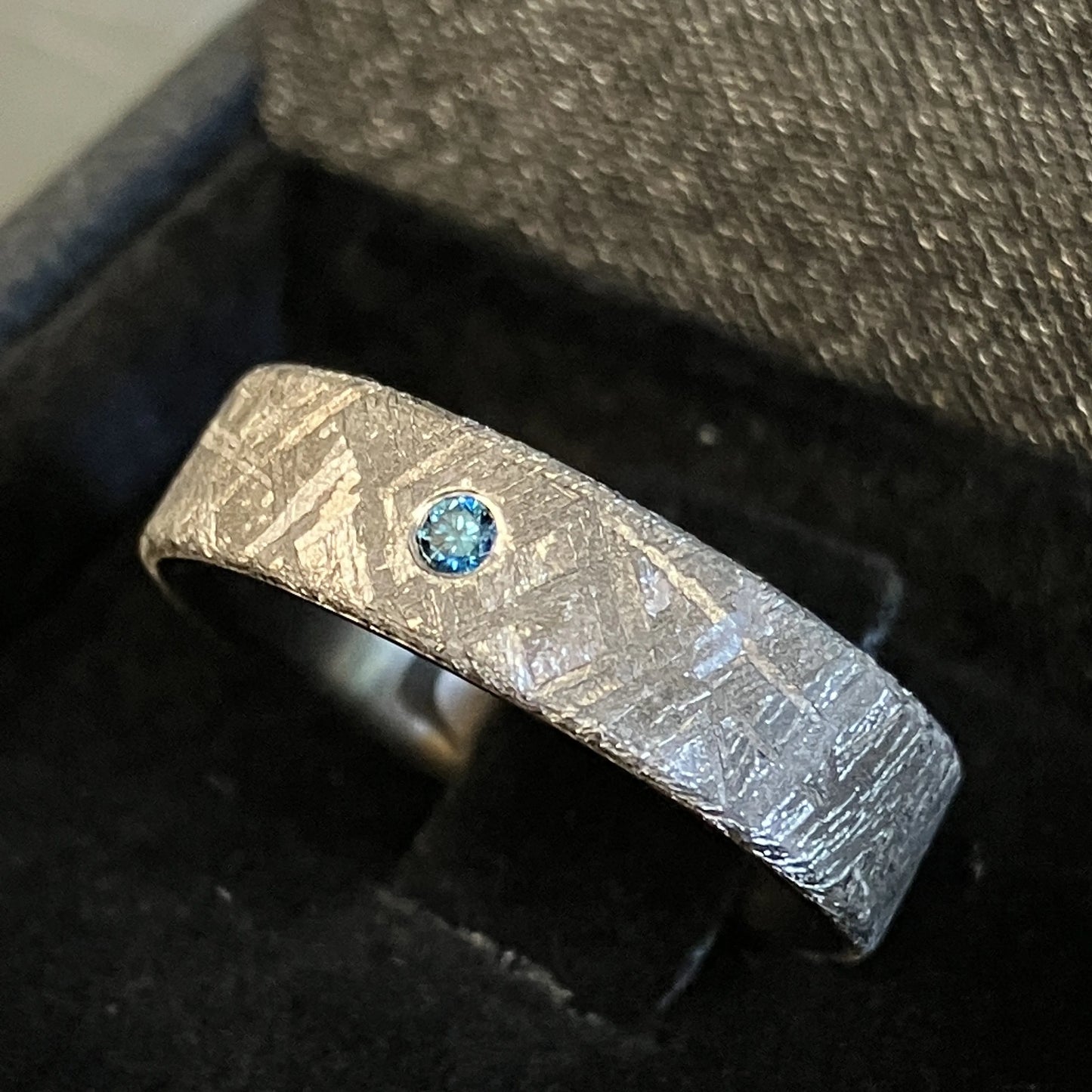Alba Titanium
